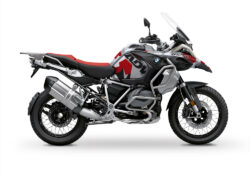 BKIT 3403 BMW R1250GS Adventure Ice Grey M90 Red Grey Camo Full Wrap 01