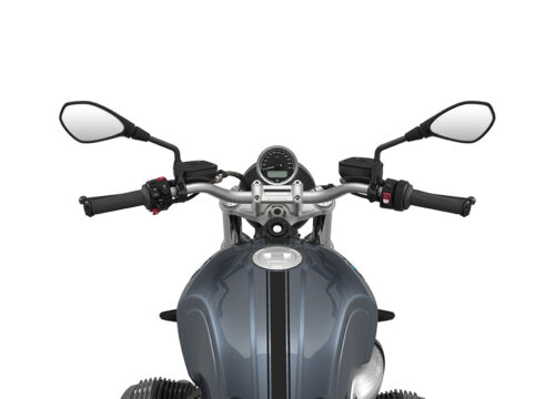 SIG 1072 02 BMW RnineT Pure Black Triple Lines Mineral