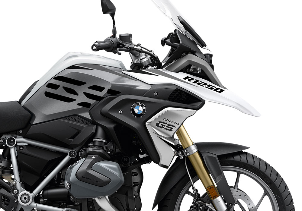 SIG 1105 02 BMW R1250GS Vivo Grey Variations Light White 02