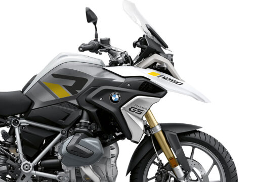 SIG 1118 02 BMW R1250GS R Line Black Grey Yellow Light White 02