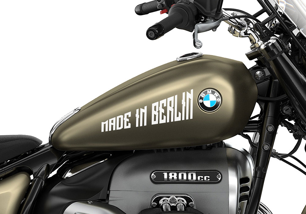 SIG 1213 02 R18 Classic MADE IN BERLIN White Matt Stickers Manhattan 02