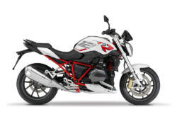 SIG 1256 01 BMW R1200R Raise Silver Red Stickers Light White Right