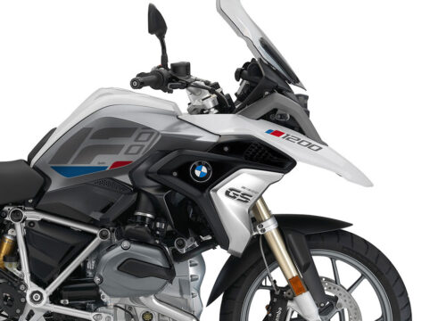 SIG 1272 01 BMW R1200GS Raise Grey Red Blue Stickers Alpine White Right 02