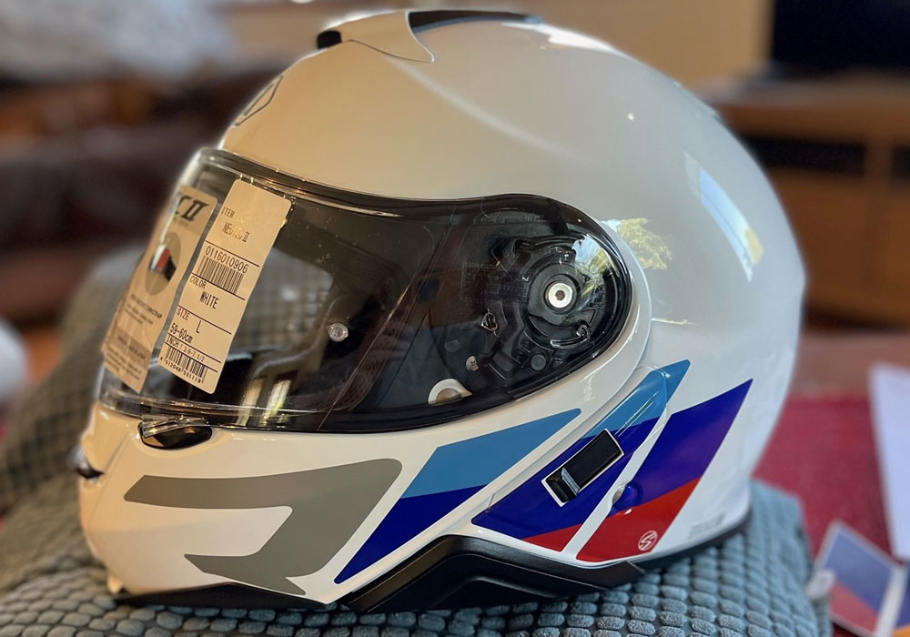 Shoei Neotec II R Line